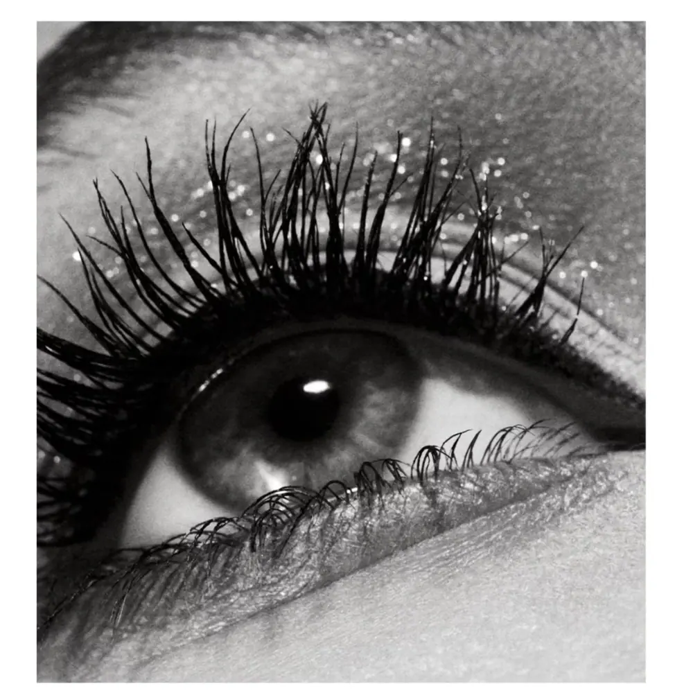 Fenty Beauty Full Frontal Volume, Lift & Curl Mascara - Lebanon - Makeup Germany fenty beauty by rihanna full frontal volume Lift & Curl Mascara Fenty Beauty Full Frontal Mascara Lebanon for sale in Lebanon - black tube of Fenty Beauty Full Frontal mascara with dual-sided flat-to-fat brush