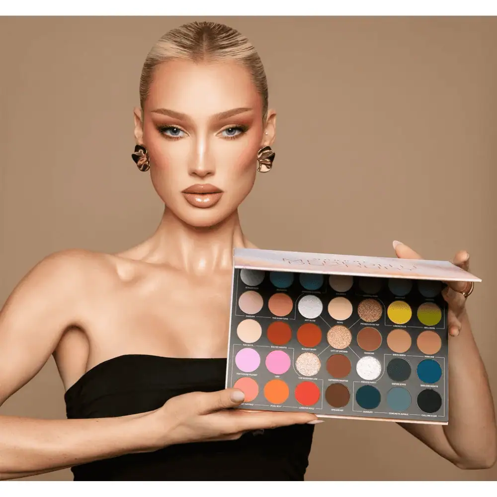 Morphe X Meredith Duxbury 35-Pan Artistry Palette - Lebanon - Makeup Germany Morphe X Meredith Duxbury 35-Pan Artistry Morphe Eyeshadow Palette for sale in Lebanon - 35 neutral pastel and bright matte shimmer metallic shades