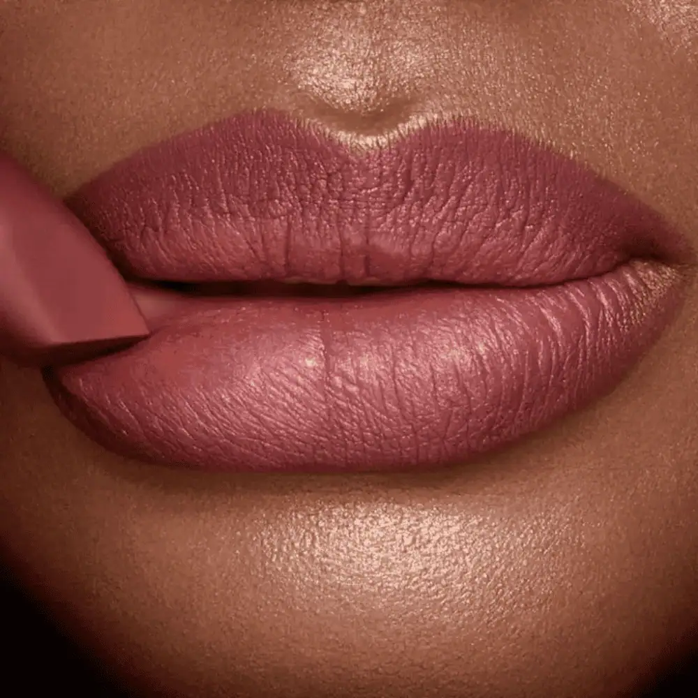 Charlotte Tilbury Matte Revolution Lipstick Pillow Talk Medium - Lebanon - Makeup Germany Charlotte Tilbury Matte Revolution Lipstick Pillow Talk Medium Charlotte Tilbury Matte Revolution Lipstick for sale in Lebanon - warm berry pink matte lip color